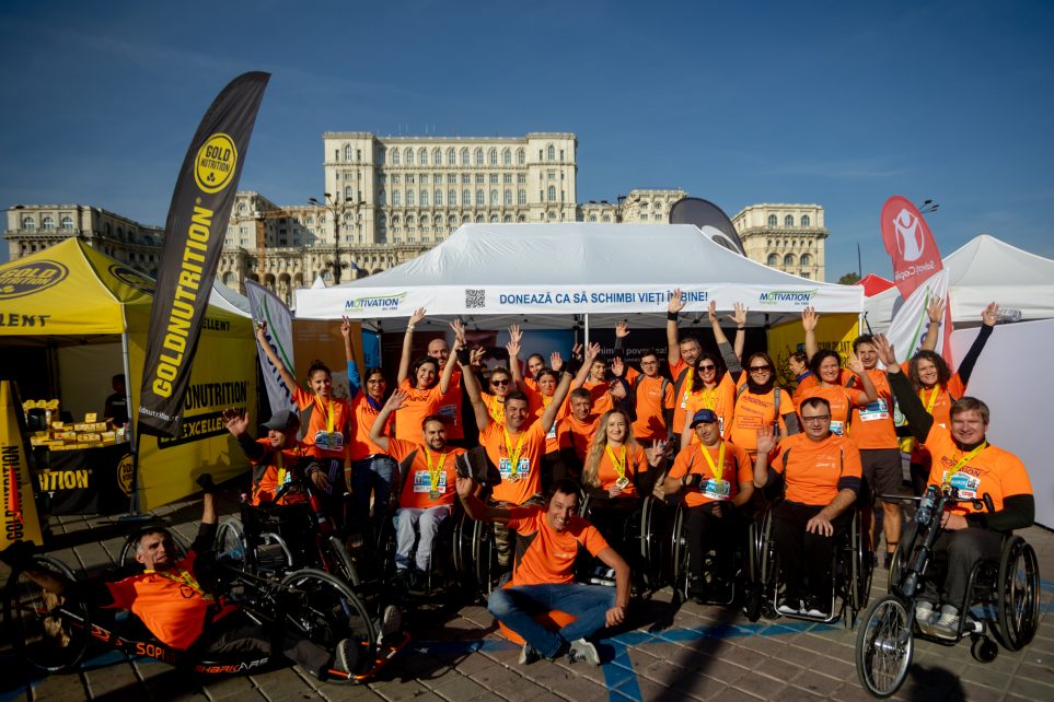 #TeamMotivation se bucură de mișcare și strânge fonduri pentru programele dedicate persoanelor cu dizabilităși. © Bogdan Dincă